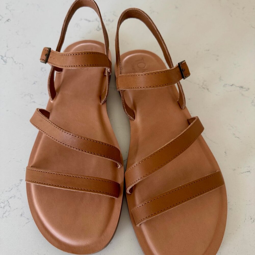 TOMS Kira Tan Leather Strappy Sandals - NEW in Box
